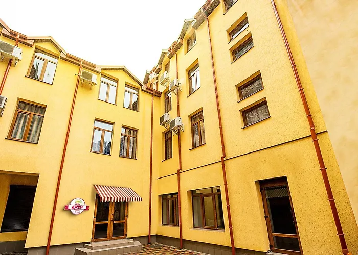 Lviv Central Jam Hotel 3*